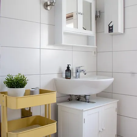 Gemuetliche & Garten Apartamento